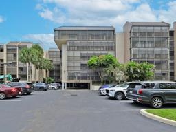 Picture of 2800 N 46Th Ave # A608, Hollywood, FL 33021