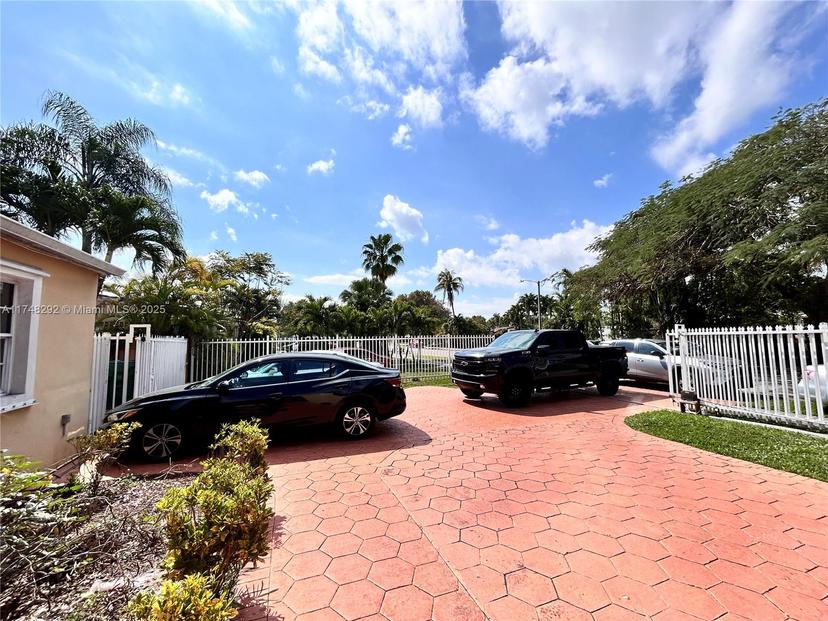 Picture of 5401 SW 99Th Ave, Miami FL 33165