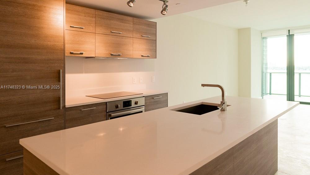 Picture of 650 NE 32Nd St # 2105, Miami, FL 33137