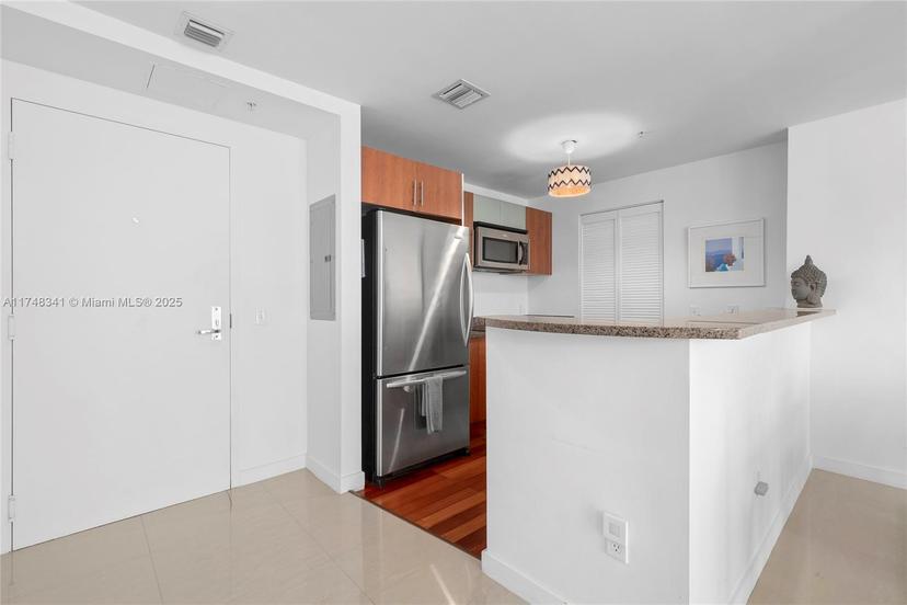 Picture of 300 S Biscayne Blvd # 3604, Miami FL 33131