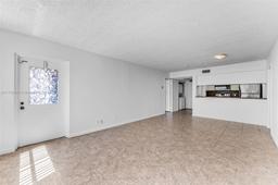 Picture of 8180 Geneva Ct # 325, Doral, FL 33166