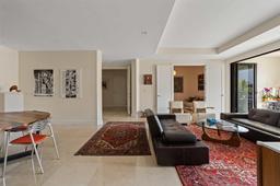 Picture of 718 Valencia Ave # 207, Coral Gables, FL 33134