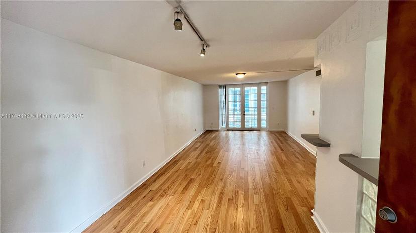 Picture of 1754 Meridian Ave # 302, Miami Beach FL 33139