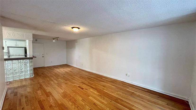 Picture of 1754 Meridian Ave # 302, Miami Beach FL 33139