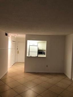 Picture of 16950 W Dixie Hwy A631 Hwy # 631, North Miami Beach, FL 33160