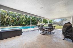 Picture of 940 SW 52Nd Ave, Plantation, FL 33317