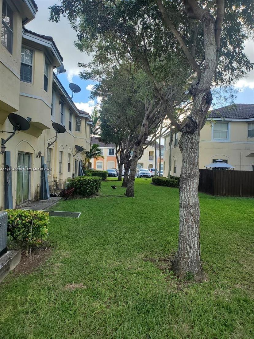Picture of 2524 SE 16Th Rd # 100, Homestead FL 33035