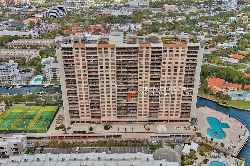 Picture of 1800 NE 114Th St # 1007, Miami FL 33181