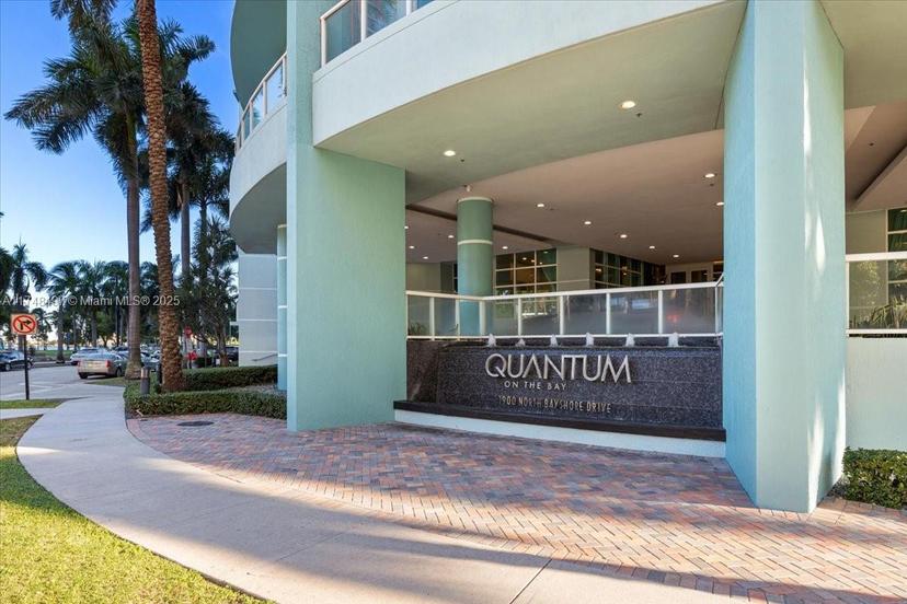 Picture of 1900 N Bayshore Dr # 1509, Miami FL 33132