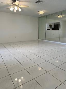 Picture of 410 NW 108Th Ter, Pembroke Pines, FL 33026
