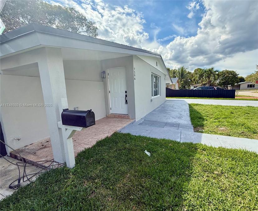 Picture of 7396 Cleveland St, Hollywood FL 33024