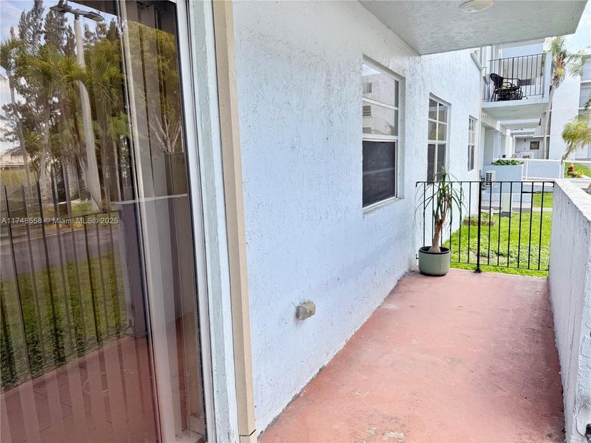 Picture of 1221 SW 122Nd Ave # 107, Miami FL 33184