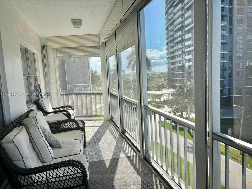 Picture of 200 Diplomat Pkwy # 631, Hallandale Beach FL 33009