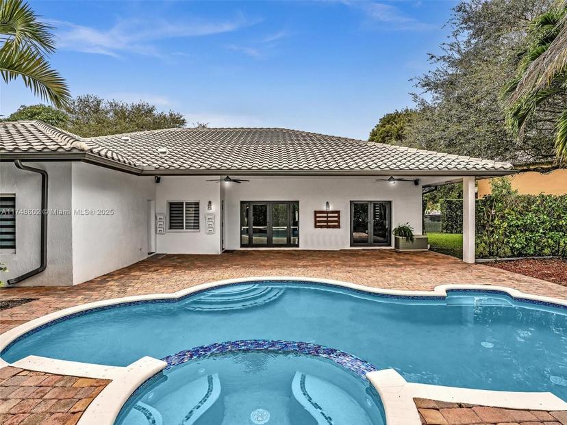 Picture of 15821 SW 61St St, Davie FL 33331