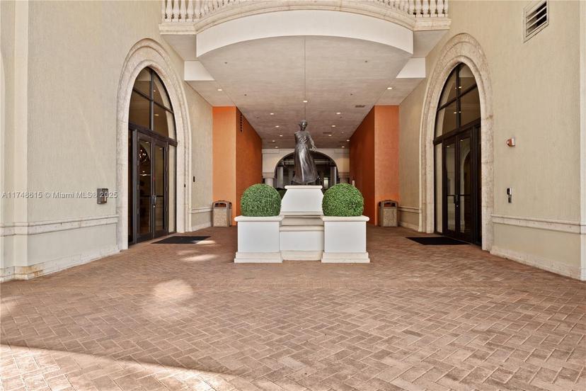 Picture of 55 Merrick Way # 512, Coral Gables FL 33134