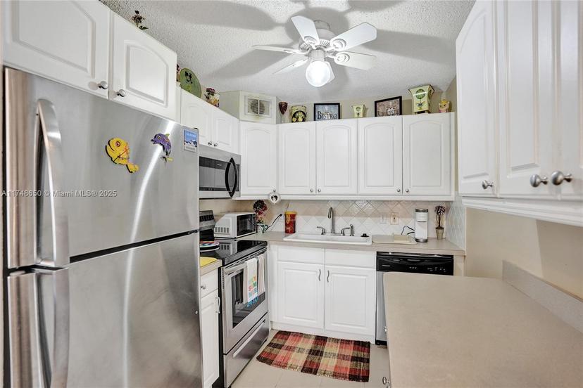Picture of 235 Kent N # 235, West Palm Beach FL 33417