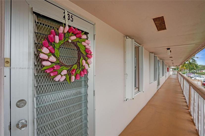 Picture of 235 Kent N # 235, West Palm Beach FL 33417
