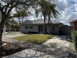 Picture of 2500 SW 137Th Ct, Miami, FL 33175