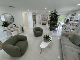 Picture of 2500 SW 137Th Ct, Miami, FL 33175