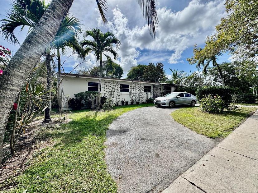 Picture of 15600 SW 296Th St, Homestead FL 33033