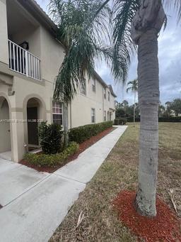 Picture of 13218 SW 44Th St # 11106, Miramar, FL 33027