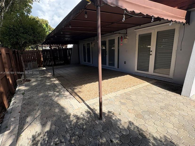 Picture of 7340 Stardust Dr # 7340, Hialeah FL 33015