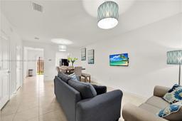 Picture of 544 NE 5Th St, Florida City, FL 33034