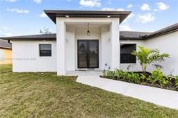 Picture of 456 Mercedes Ct, Lehigh Acres, FL 33972