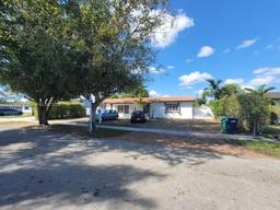 Picture of 1120 SW 96Th Ave, Miami, FL 33174