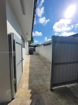 Picture of 1120 SW 96Th Ave, Miami, FL 33174