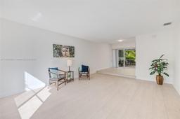 Picture of 6209 SW 78Th St # 2E, South Miami, FL 33143