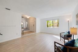 Picture of 6209 SW 78Th St # 2E, South Miami, FL 33143