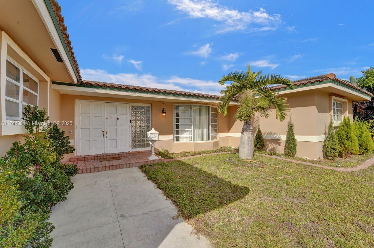 Picture of 4819 Mckinley St, Hollywood, FL 33021