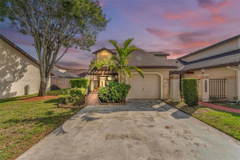 Picture of 10291 SW 137Th Pl, Miami FL 33186