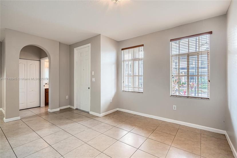 Picture of 13905 SW 279Th Ln, Homestead FL 33032
