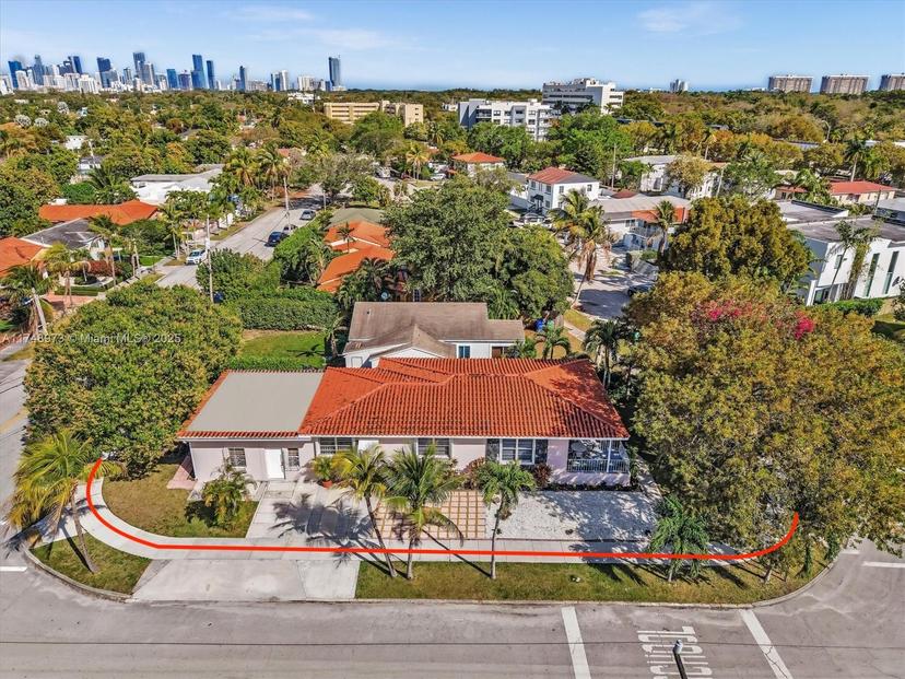 Picture of 2399 SW 26Th Ln, Miami FL 33133