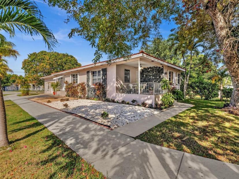 Picture of 2399 SW 26Th Ln, Miami FL 33133