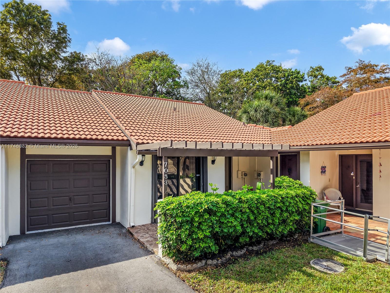 Picture of 7053 Marlberry Ln # 7053, Tamarac, FL 33321
