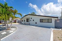 Picture of 2510 NE 215Th St, Miami, FL 33180