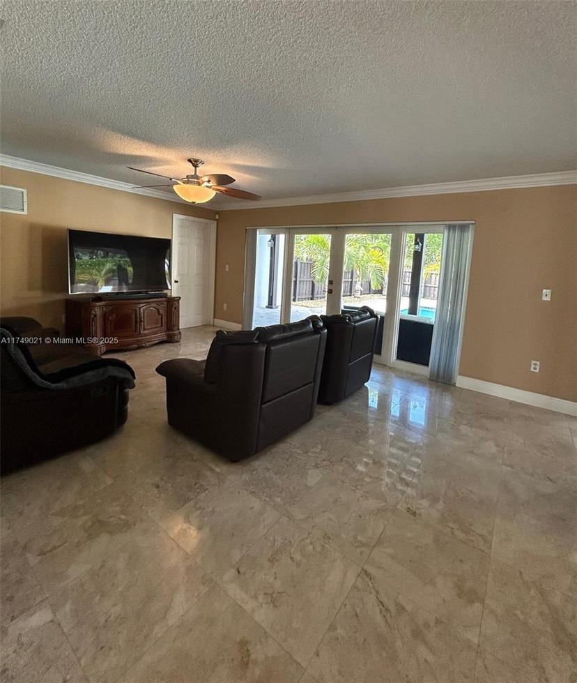 Picture of 18954 NW 91St Ave, Miami FL 33018