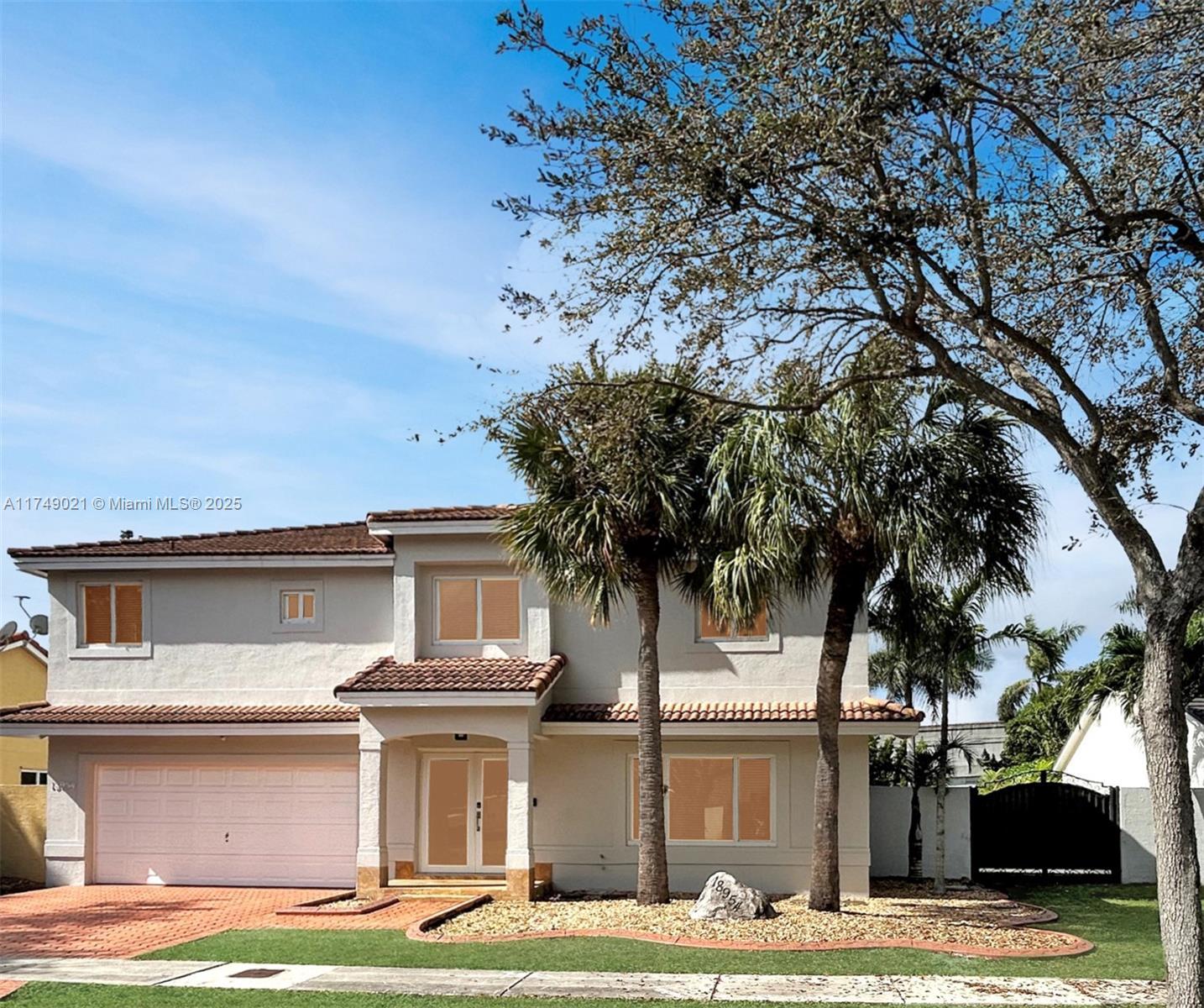 Picture of 18954 NW 91St Ave, Miami, FL 33018