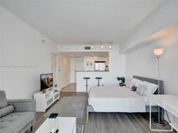 Picture of 325 S Biscayne Blvd # 1520, Miami, FL 33131