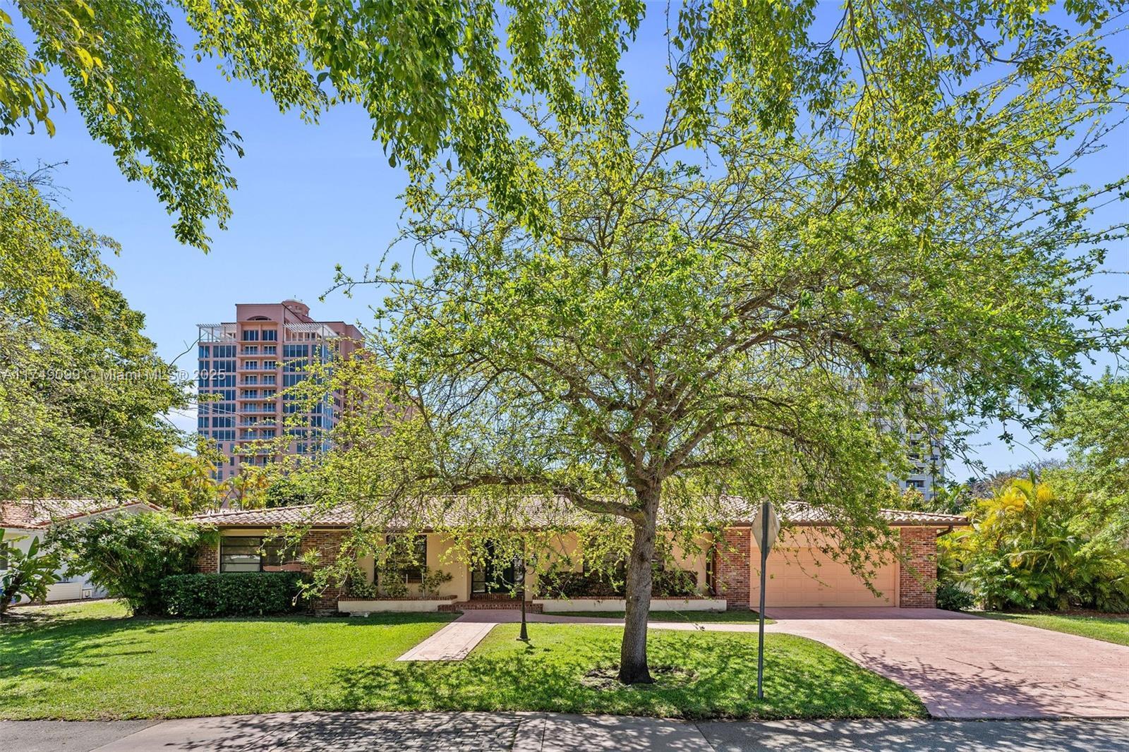 Picture of 100 W Sunrise Ave, Coral Gables, FL 33133