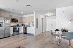 Picture of 19380 NE 26Th Ave # 303, Miami, FL 33180