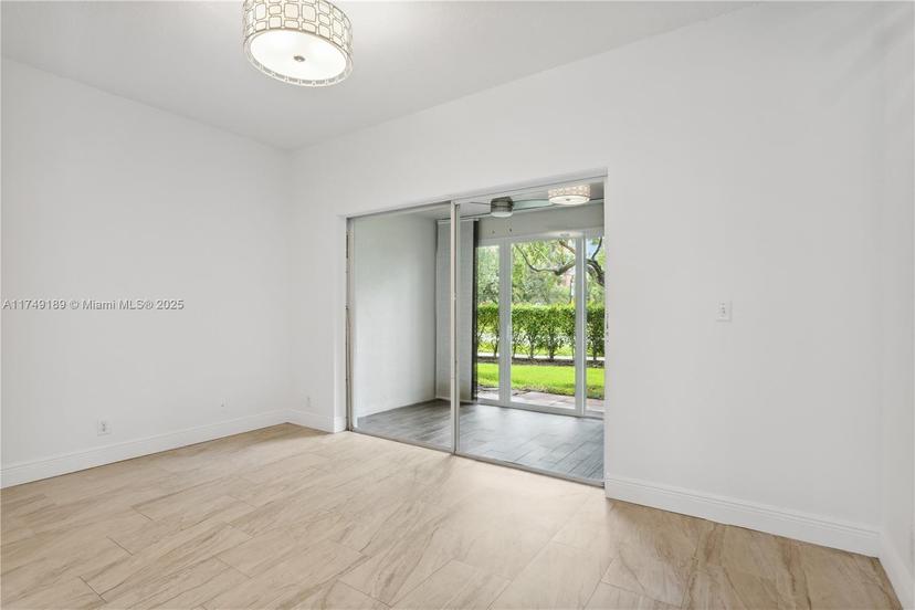 Picture of 31 Whitehead Cir, Weston FL 33326