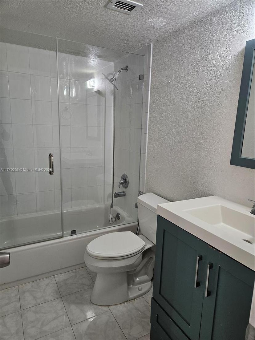 Picture of 9320 Fontainebleau Blvd # 401, Miami FL 33172