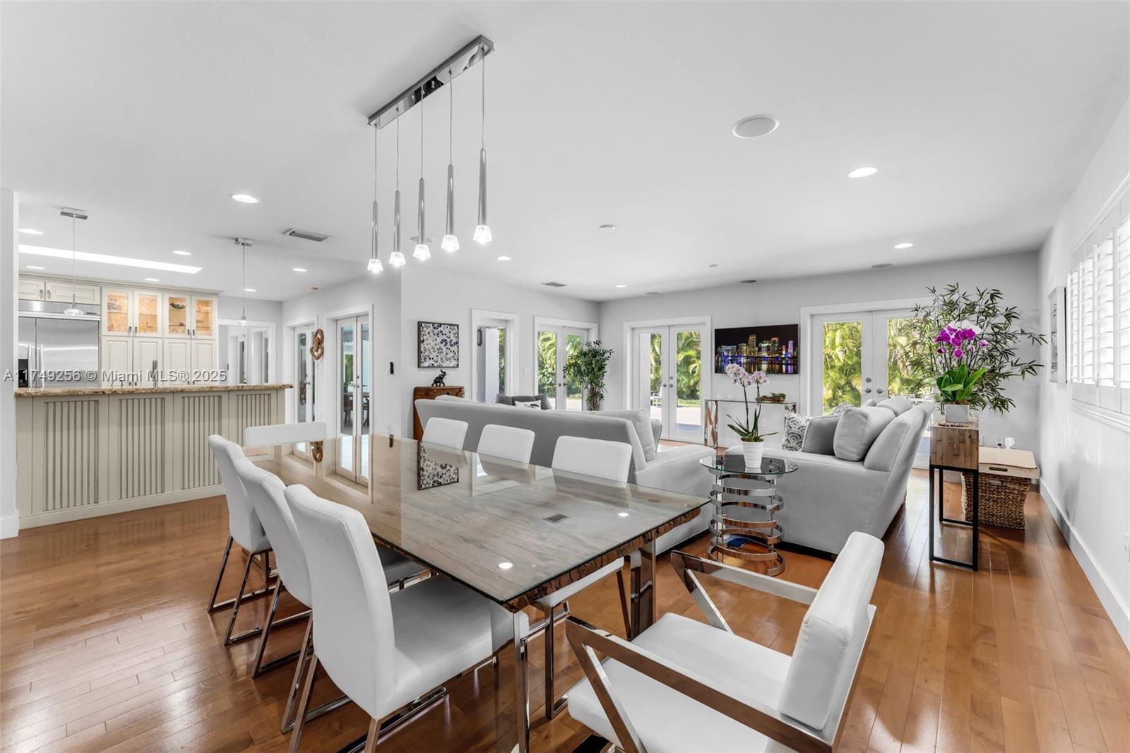 Picture of 14050 Farmer Rd, Palmetto Bay, FL 33158