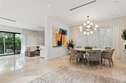 Picture of 762 Fernwood Rd, Key Biscayne, FL 33149