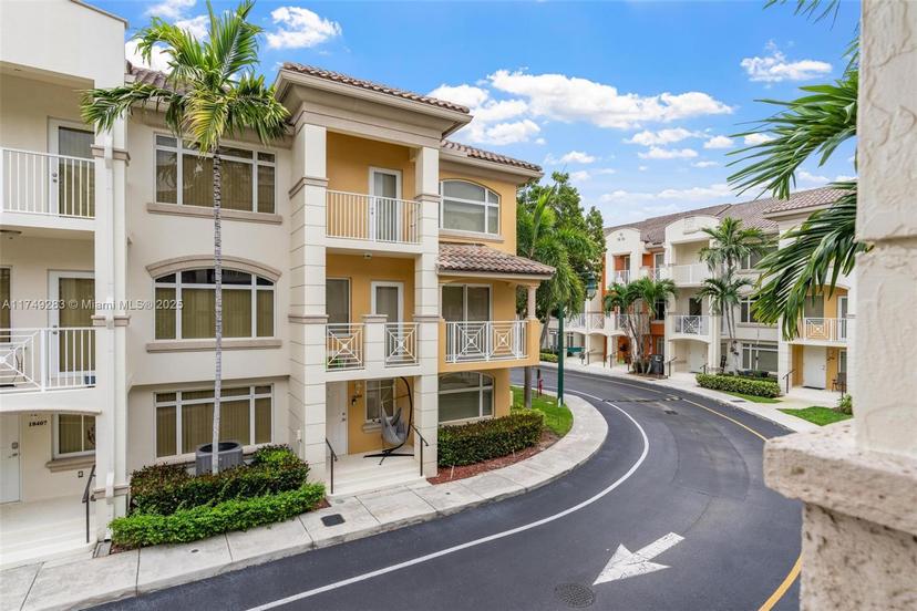 Picture of 18408 NE 27Th Ct # 18408, Aventura FL 33160