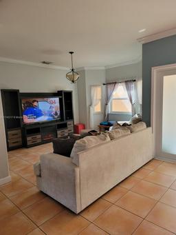 Picture of 705 SE 14Th Ave, Homestead, FL 33033